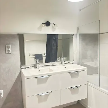 Ajaccienne أجاكسيو